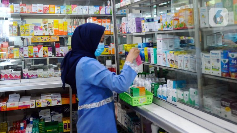 087952900_1666244766-20221020-Apotek-Obat-Sirup-Anak-Arbas-4