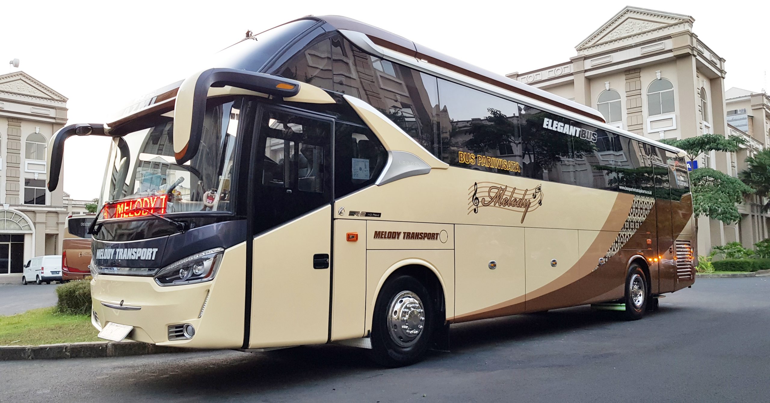 sewa-bus-pariwisata-murah-di-jakarta-bus-pariwisata-MELODY-TRANSPORT-1-scaled